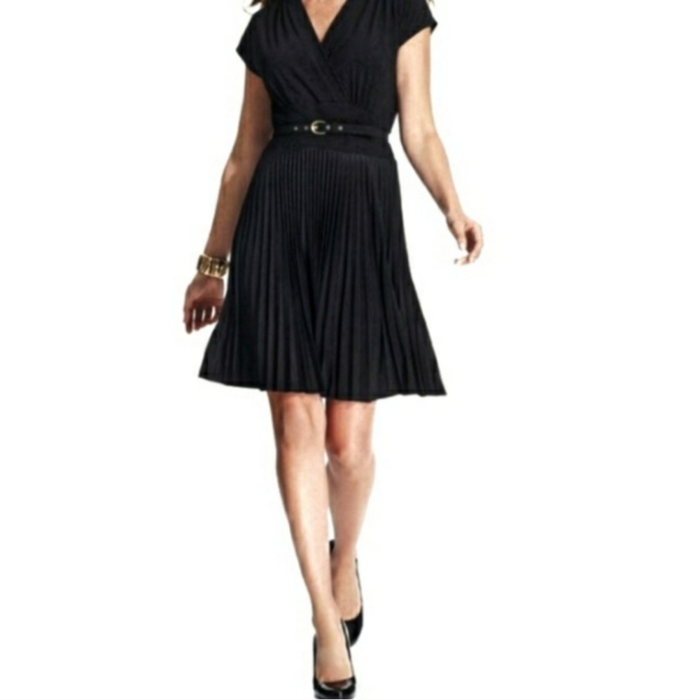 Alfani Women's Office-Wear |Black High Waist Vneck Dress| Pleated Midi Skirt| XS